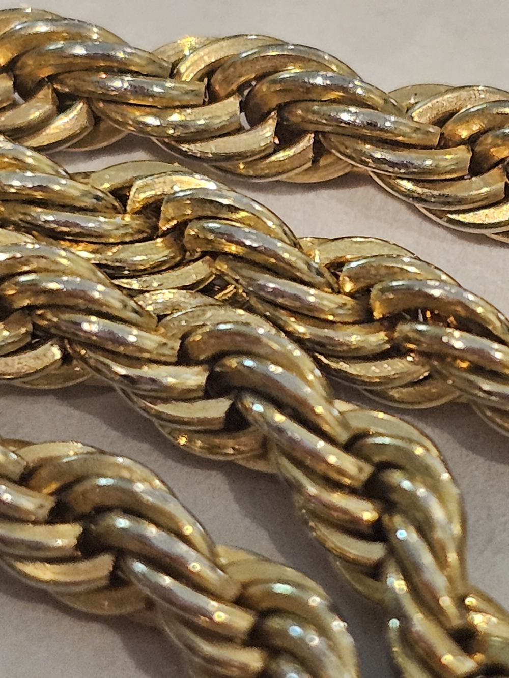 Gold Initial 'H' Rope Chain Necklace - Picture 7 of 9